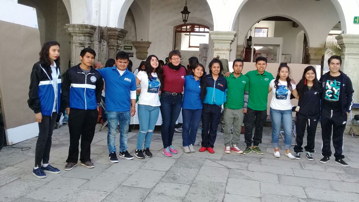 utvco's tweet photo. Se presentan los estudiantes de la disciplina mural en gis, listos para hacer un buen trabajo y poner en alto el nombre de su universidad. #EncuentroCultural
Conoce los resultados de los partidos a través de
https://t.co/KGRKe8i2GQ
#EncuentroRegionalCultural
#OrgulloUUTT https://t.co/B8S8LpatLJ