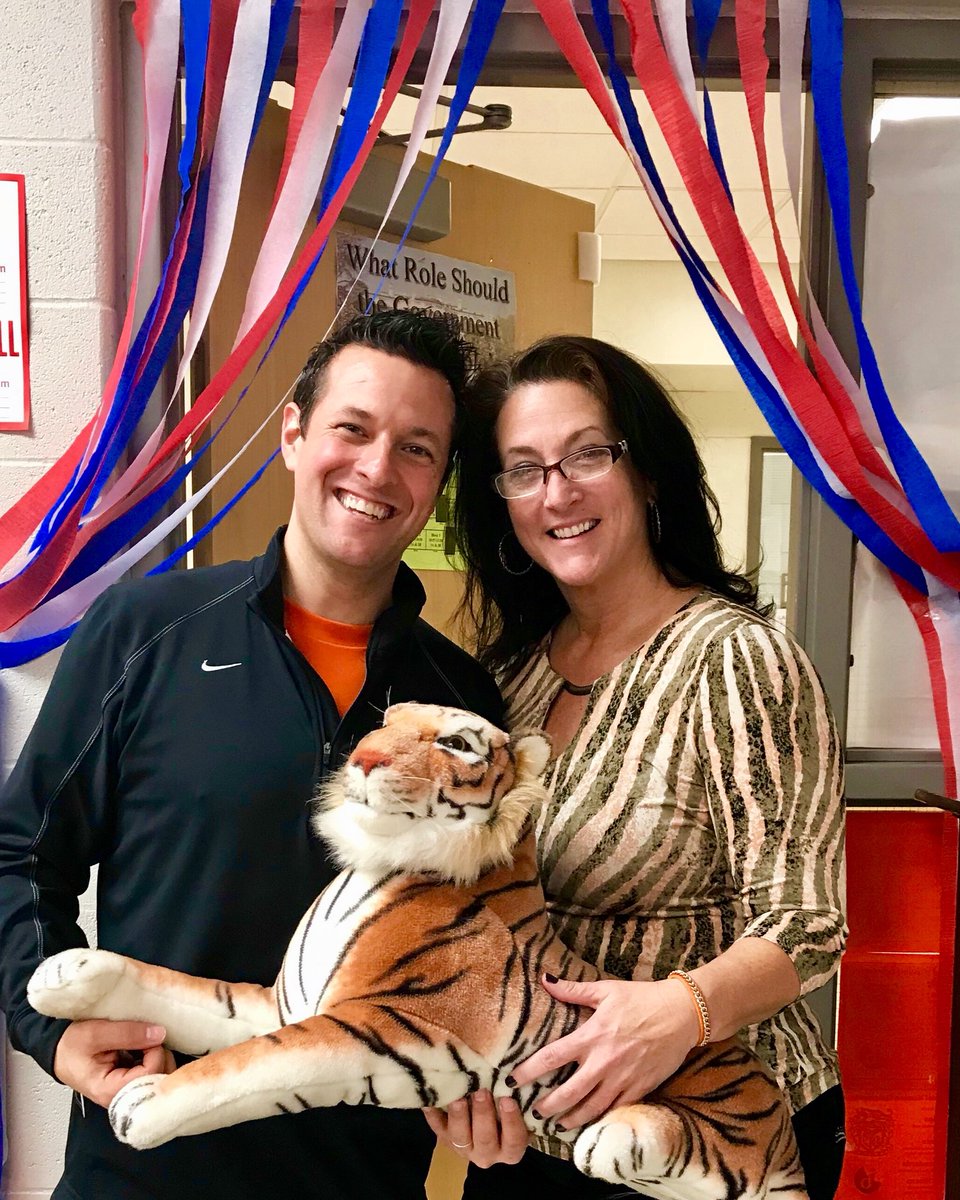 CivicsEngaged's tweet photo. Celebrating Pres. Day late w a “Pancakes for Presidents” theme in class today. At a time when a renewed focus on our school culture just makes sense, I am grateful for the Ts &amp; Ss at FHS. If you need inspiration w all the heavy news, look to young ppl. #fhsss #WeAreFenton https://t.co/lzJskojDSq