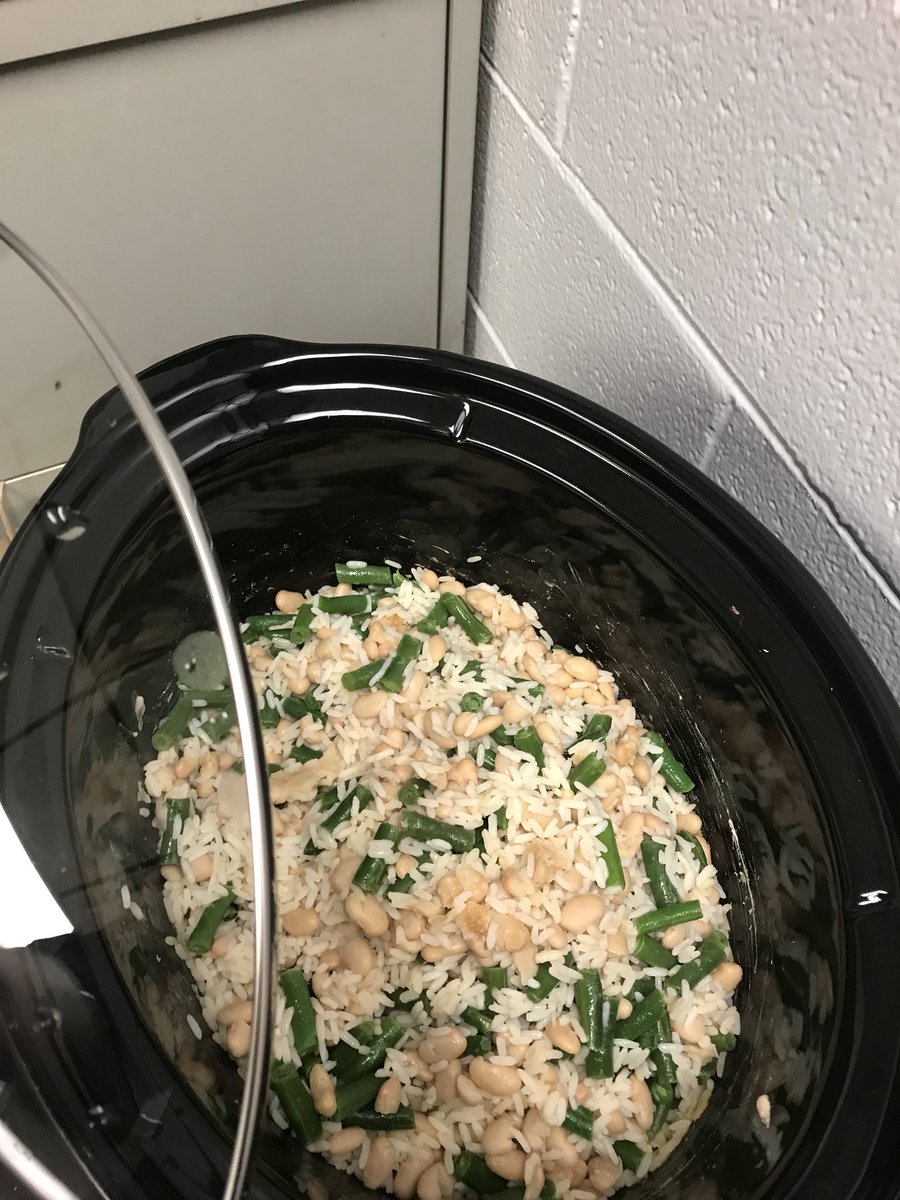 AmandaAlvarez03's tweet photo. Ooooooo.... I’m gunnin to be the Crock Pot Hot Shot in the outbounds!!! #CrockPotHotShot #Outbounds #FeedTheShield #TogetherUPS https://t.co/I8KThkj2lG