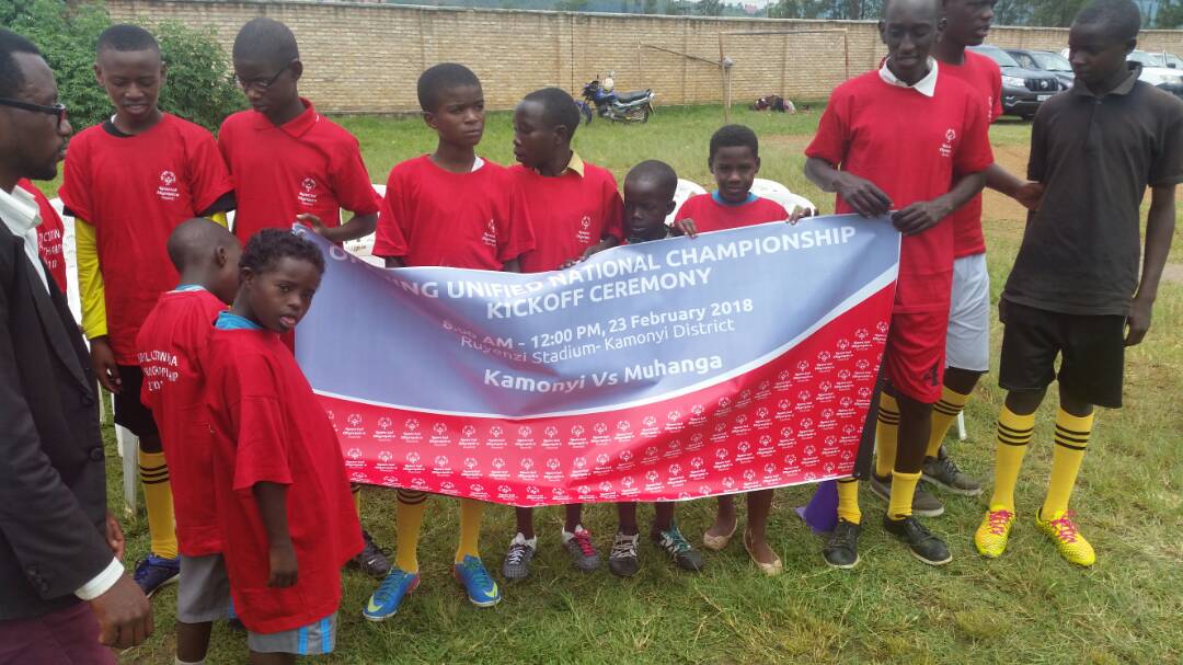 Ku kibuga cy'umupira w'amaguru cya Ruyenzi habereye amarushanwa ya Special Olimpics mu mikino y'abafite ubumuga bwo mu mutwe