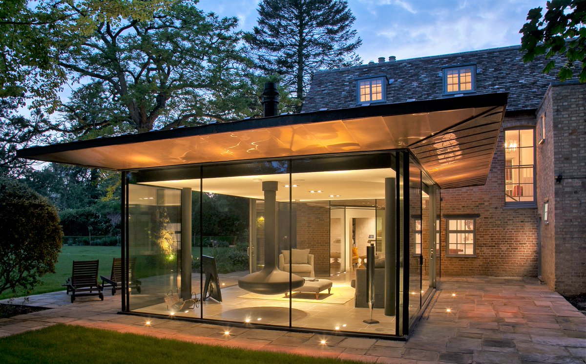 l2i_ltd's tweet photo. @FITShow The use of glass links in this property allows visual separation of the old and new while creating a flow between the listed building and glass extension #FITInstallation #residential https://t.co/Itc3IMaFJ9