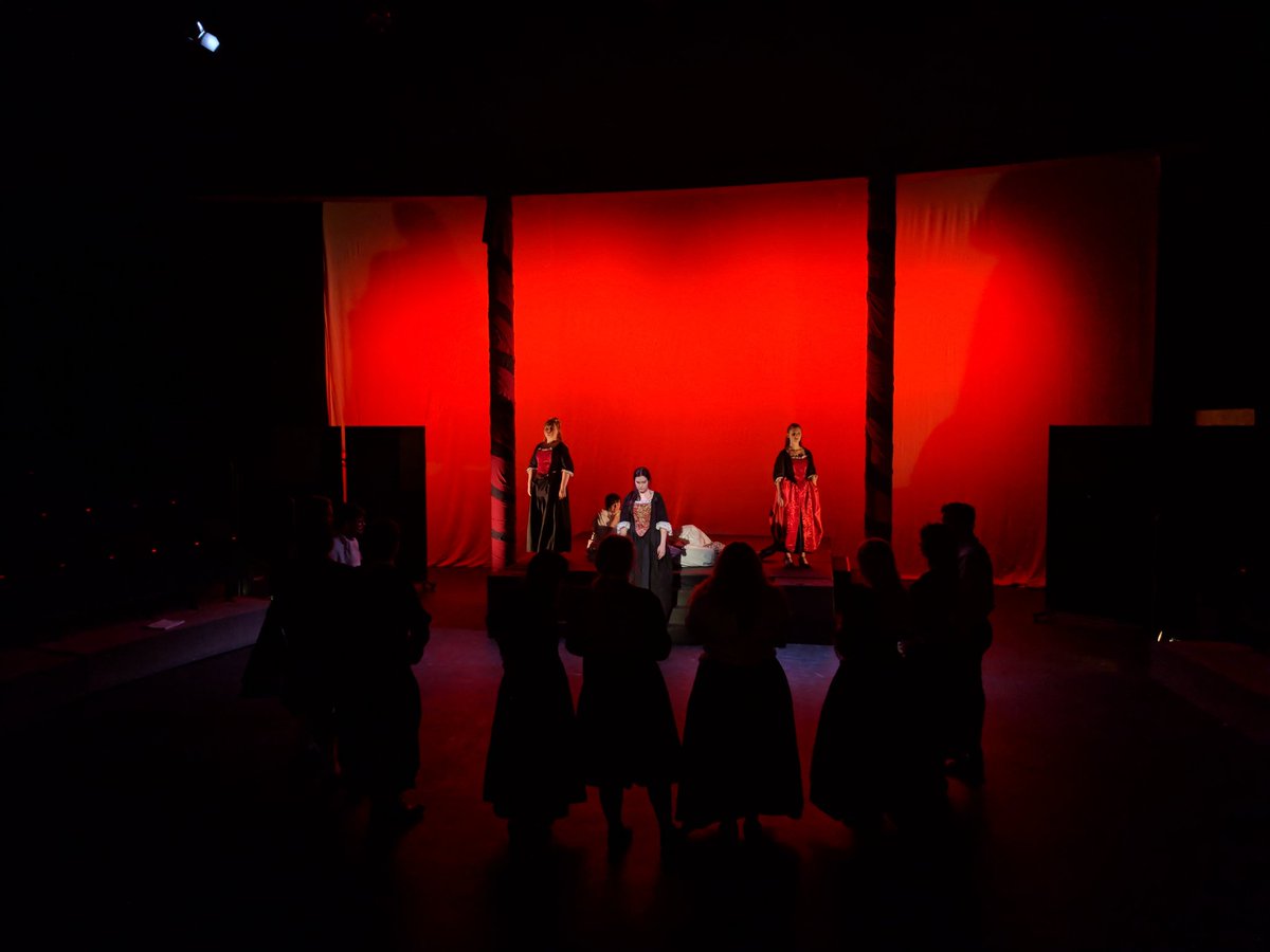 ActingatDandA's tweet image. We're excited for next week's performances of our excellent comedy 'Nell Gwynn' by Jessica Swale  Have you reserved your tickets yet?  #morethanjustacollege