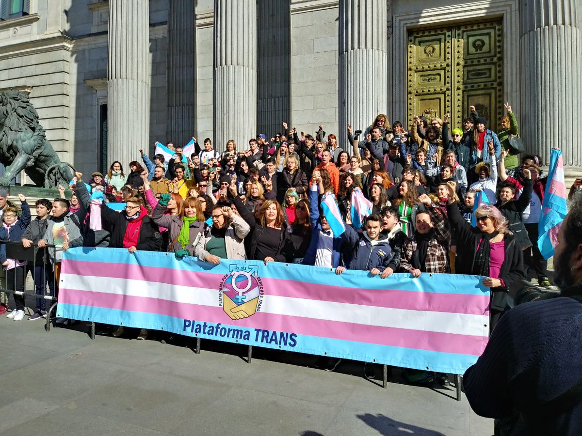 Unidos Podemos presenta hoy el proyecto de #LeyTransEstatal en el Congreso. La ley ha sido elaborada y avalada por 60 organizaciones TRANS, incluidas las de familias de menores trans.