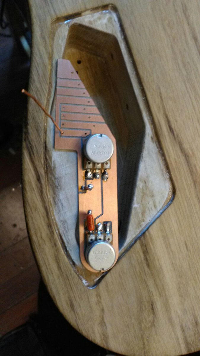 sparkgo (@spark_go) on Twitter photo #bahmakerlab de tasarlayio urettigimiz #pcb prototipleme makinesinin en pratik saha uygulamalarindan bir ornek elektronikci olmamasina ragmen elektro gitar oarcasi ureten muzisyen #maker lar! <a href="/Bahcesehir/">Bahçeşehir Uni (BAU)</a> <a href="/baufens/">BAU Engineering</a> <a href="/turgaypolatt/">Turgay Polat</a> #bahmakerlab de tasarlayio urettigimiz #pcb prototipleme makinesinin en pratik saha uygulamalarindan bir ornek elektronikci olmamasina ragmen elektro gitar oarcasi ureten muzisyen #maker lar! <a href="/Bahcesehir/">Bahçeşehir Uni (BAU)</a> <a href="/baufens/">BAU Engineering</a> <a href="/turgaypolatt/">Turgay Polat</a>