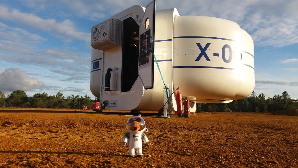Mausonaut's tweet photo. @ESA_de @euronewsde @ESA_ExoMars Die Rio-Tinto-Gegend in Spanien ist in der Tat höchst interessant! Ich hatte auch schon mal das Vergügen diese zu besuchen - als Gast vom Team #MoonWalkEU ! #MINT #STEMed
https://t.co/VrQfvTf60j https://t.co/h6Wuc1tT1h