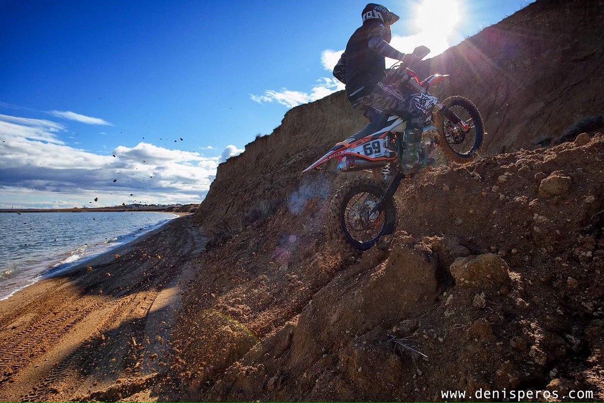 DenisPeros's tweet photo. #extremeenduro #ktm #metzeler#testing#croatia https://t.co/G08p8504gU