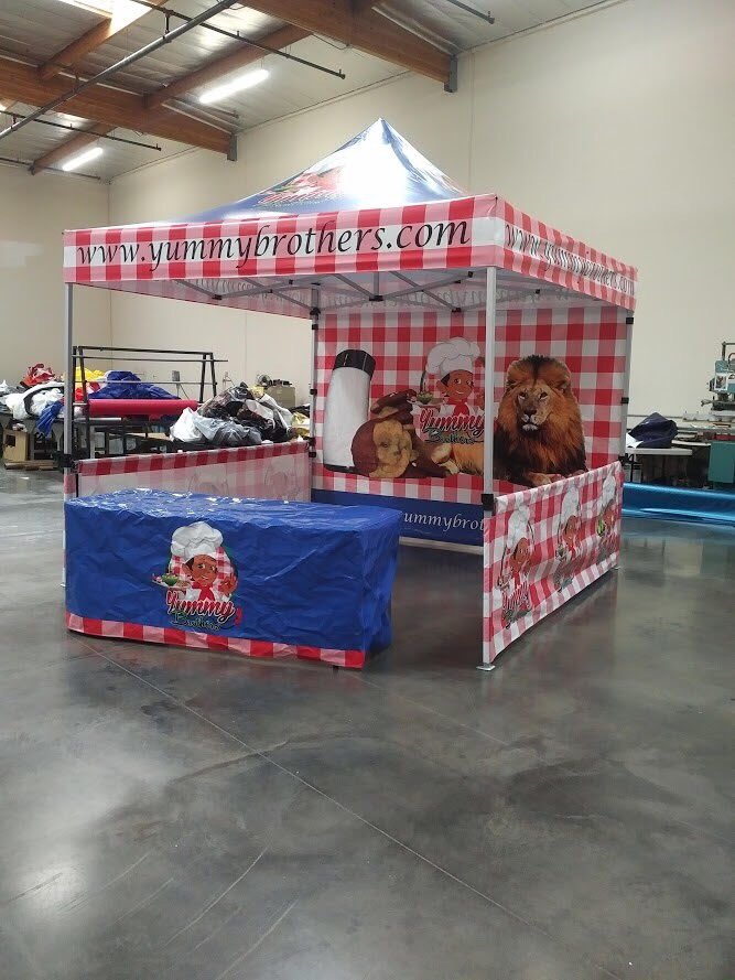 yummybrothers's tweet image. Rain or shine Yummy Brothers will be ready!  #kidentrepreneur #cookies #workingiscool #hardworkpaysoff #yummybrothers #entrepreneur #cookies #healthycookies #gourmetcookies #nopreservatives  #healthyfood