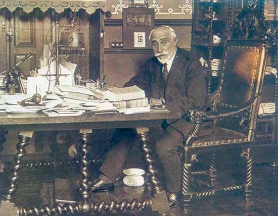 nuevatribuna's tweet photo. El PSOE frente a Antonio Maura por la reforma local | Por Eduardo Montagut https://t.co/VCHdH2WYbb vía @nuevatribuna
#Historia
@PSOE
@Montagut5
@CLI_AS
#Socialismo https://t.co/guJfwg0bBr