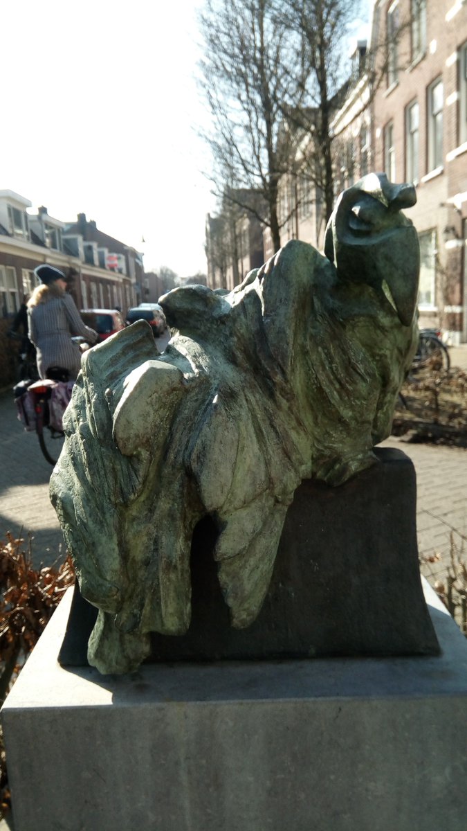 SamenOost's tweet photo. Vanochtend tijdens de wijkwandeling langs bijzondere plekken gewandeld en mooie verhalen gehoord. #gezondheidtelt  #dierenweideabstede #oudebadhuis #dewilg #buurtcentrumsterrenzicht #sportspeeltuinabstede https://t.co/uXWwR3CR7g