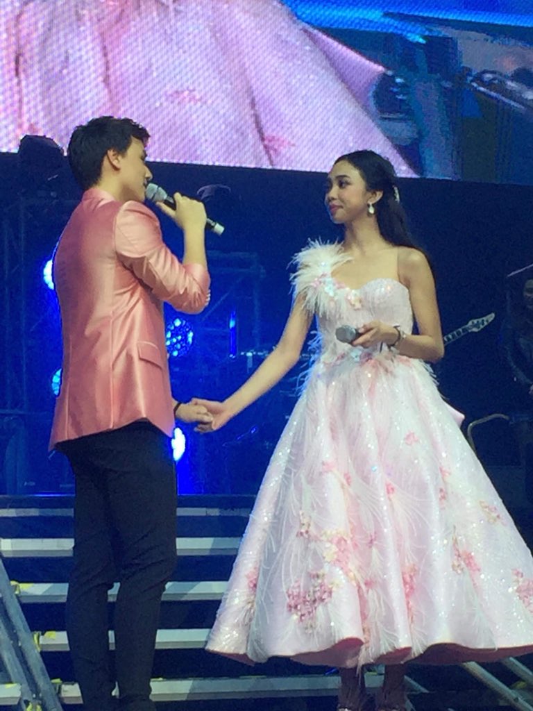 myxglobal's tweet photo. Edward to @maymayentrata07: "Ikaw ang reason kung bakit naging close ako kay God" #MAYMAYLivingTheDream https://t.co/A6lKWXPAIx