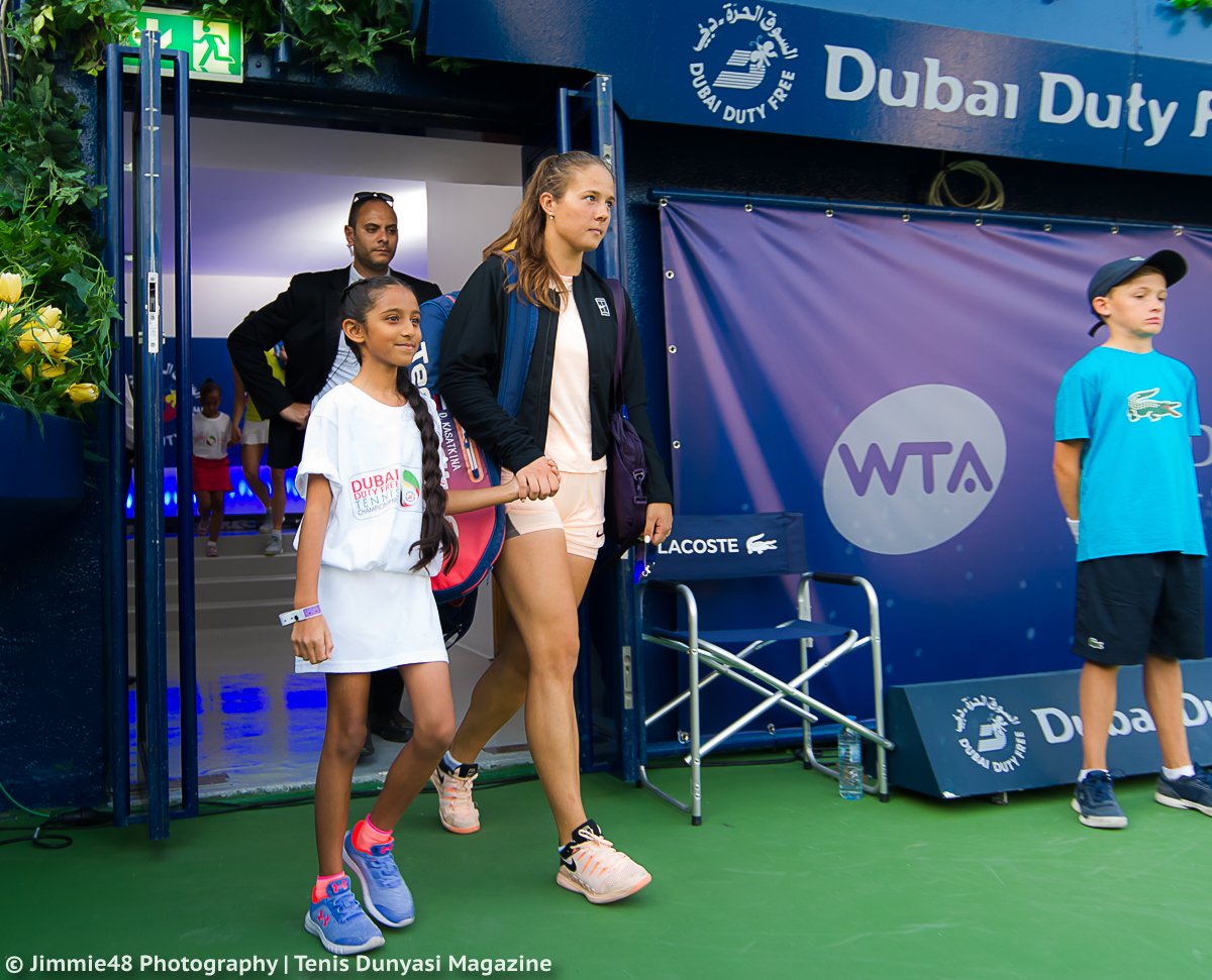 DARIA KASATKINA - Página 19 DWuZ5x3XkAEWp1l