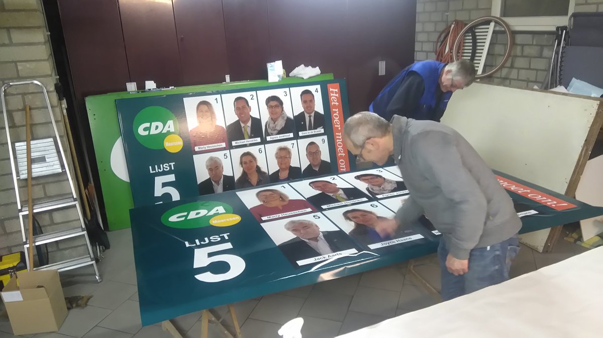Achter de schermen wordt hard gewerkt. Morgen kleurt heel Meerssen CDA GROEN! :)
