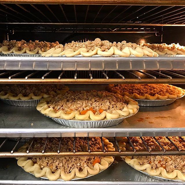 birdsblack's tweet image. #pieweather #sweetpotatoapplecrumble #sWac♥️