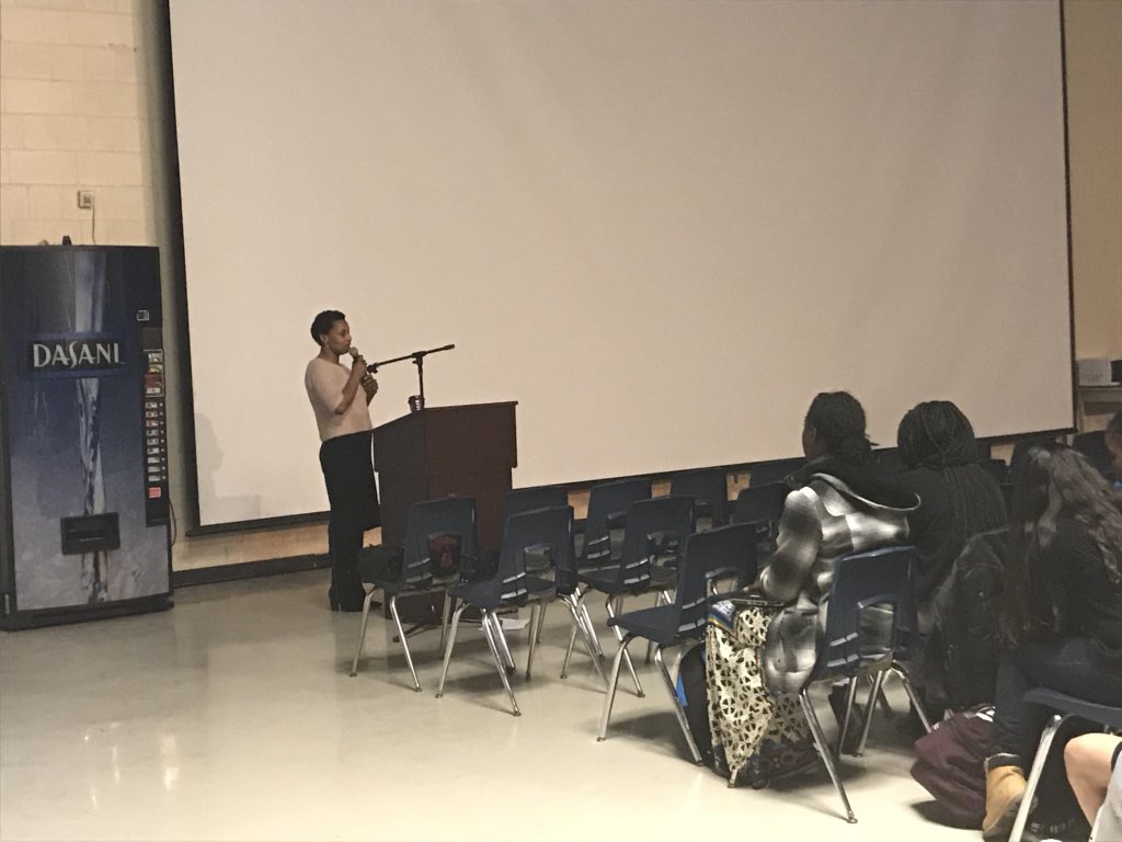 It is a pleasure to sharing my story with the young of the #french high school #EtienneBrule <a href="/CSViamonde/">CS Viamonde</a> <a href="/sergeincanada/">Serge PAUL</a> the young students got out of there very much inspired <a href="/PassagesCanada/">Passages Canada</a> <a href="/HistoricaCanada/">Historica Canada</a> #MoisdelhistoiredesNoirs