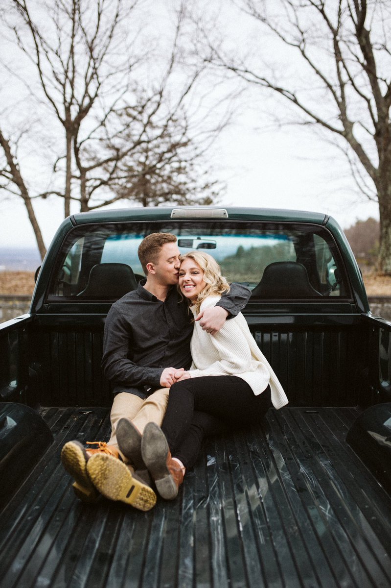 StevenSchultz17's tweet photo. Amanda &amp; Ryan ☺️ https://t.co/UL1hZrNo2i