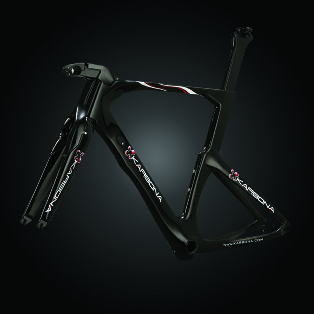 Aero has never looked so sleek! The new Karbona Space X, available now on our site, link in the bio.
.
karbonauk.com
.
#space #spacex #bikeporn #cycling #karbona #karbonafamily #carbon #aero #performance #gainz #watts