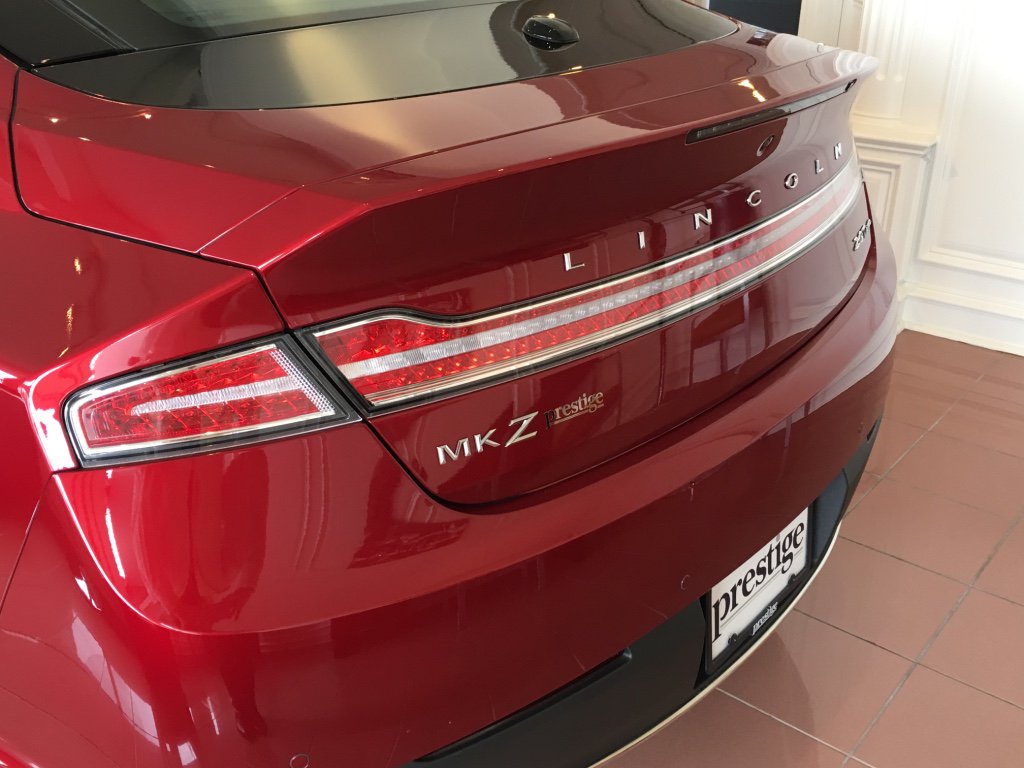 PrestigeLincoln's tweet image. Rejoice! The weekend has arrived! #Lincoln #PrestigeLincoln #DrivePrestige #WeekendVibes #MKZ