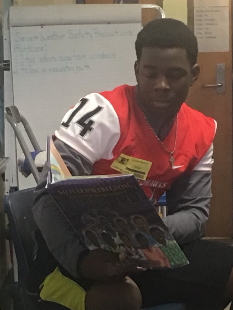 lorettadailey35's tweet photo. A Special THANKS to the West Wood RedHawks Readers  for sharing  a great book with my students. https://t.co/T5Uosprmju