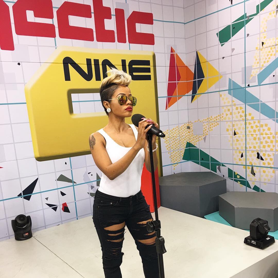 WMAfrica's tweet photo. Catch @zandie_khumalo on Hectic Nine-9 right now! https://t.co/vLIQKNSFxV