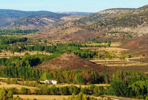 SDMisterio's tweet photo. Que esconde la  Pirámide de Cañete…¿? https://t.co/ijCWJRCaOm https://t.co/EY9PmSam8w