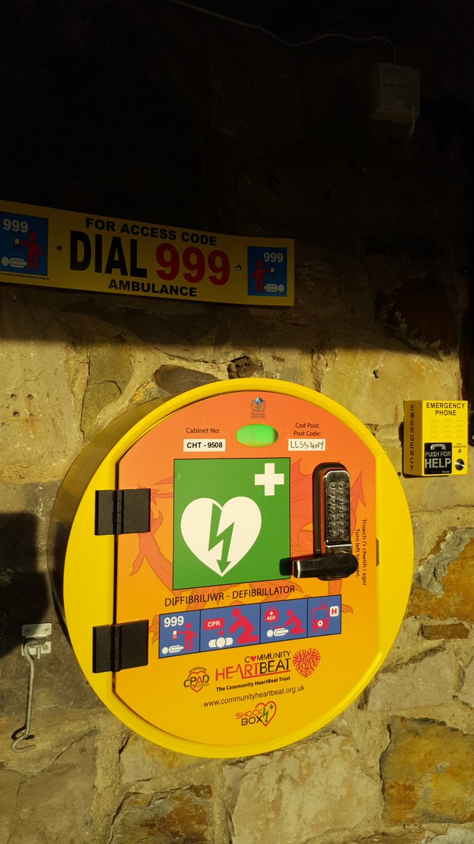 comheartbeat's tweet photo. @visitsnowdonia , breathtaking and truly beautiful place, now sporting an external #defibrillator and Cabinet with Welsh - English signage and a #EmergencyPhone for the general public. Thank you very much to Snowdonia National Park and all involved that made this possible. https://t.co/fZLUlPUfnv