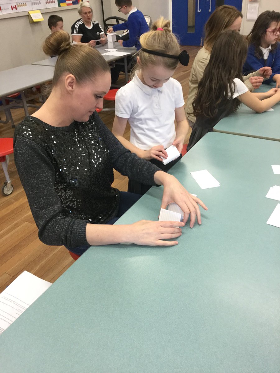 MissDrakeNYPS's tweet photo. Today we have a brand new group of engineers at #engineeringforfamilies 😁 Today we are structural engineers building the tallest towers out of some VERY tricky materials😬 @Newyorkprimary @nustem_uk https://t.co/zldYc0KBk0