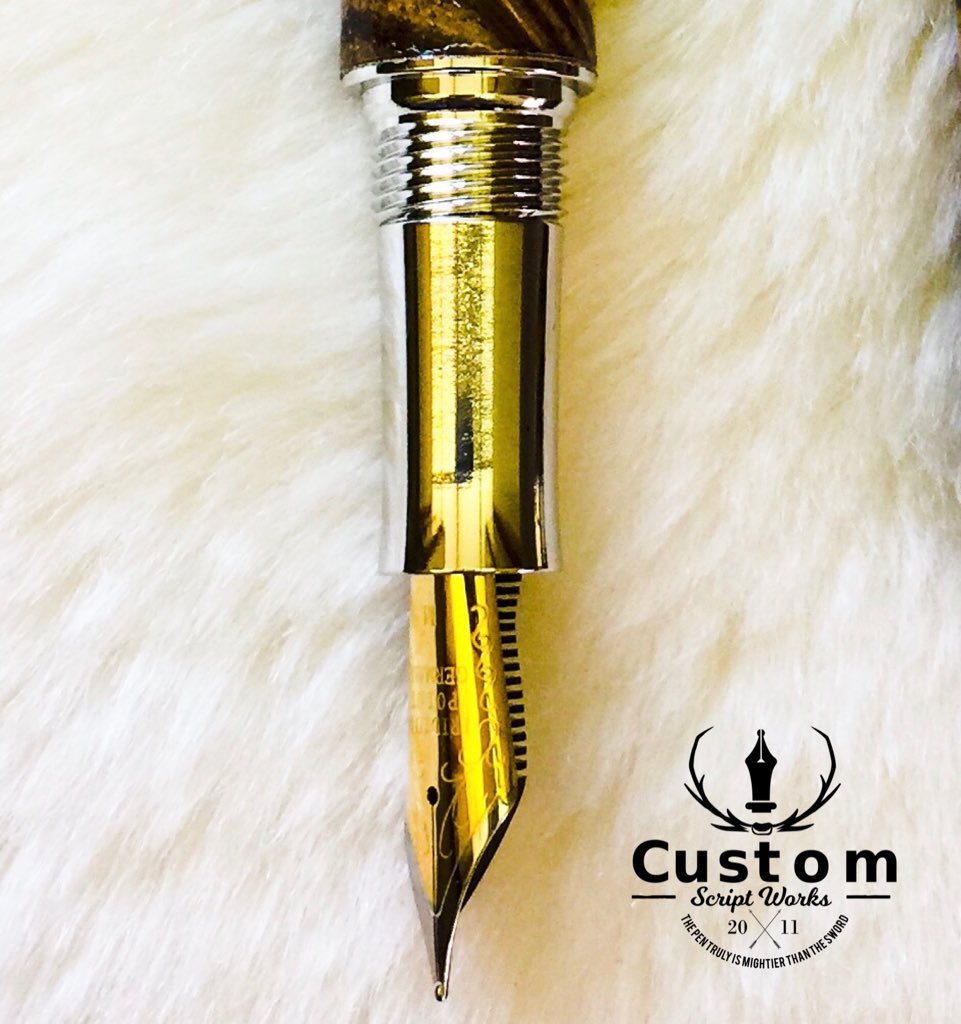 CScriptWorks's tweet image. Our client wanted something bold, masculine and very unique as a group gift for a co-worker. We crafted this beautiful Majestic Fountain Pen in exotic Zebra-Wood featuring 24k gold and Swarovski crystal.
#Edmonton #YEG #Yeggers #Love #photooftheday #Beautiful #Happy #YYC #Calgary