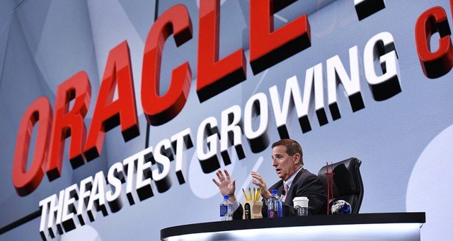 sylviemoracle's tweet image. &quot;📢 Oracle va ouvrir 12 nouveaux #DataCenters dans le monde ! 🤩 Une bonne manière de s&apos;imposer sur le marché du #CloudComputing et de détrôner ses concurrents 💪 #winners #Cloud #tech #data &quot; bit.ly/2osVM6d