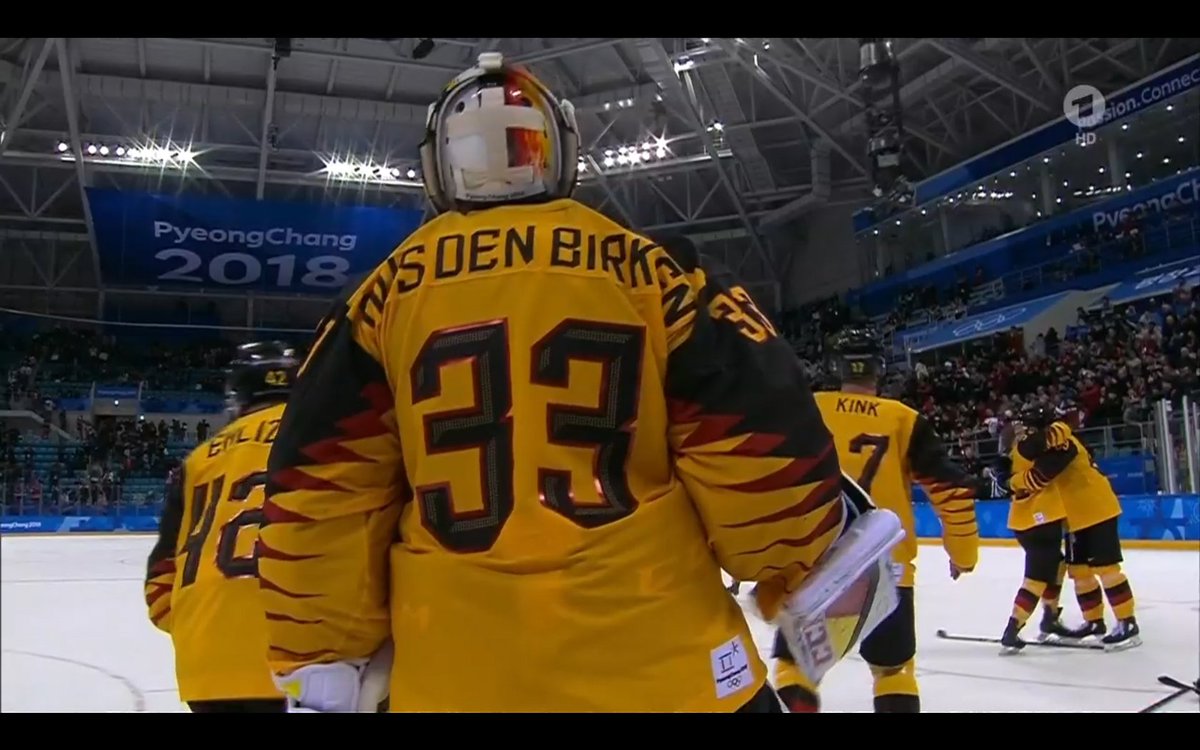 Unfassbar!!!🏒🎊😍🎉💕
#CANGER #GER #OlympicGames2018 #Eishockey <a href="/Koelner_Haie_72/">Kölner Haie</a> <a href="/TeamD/">Team Deutschland</a>