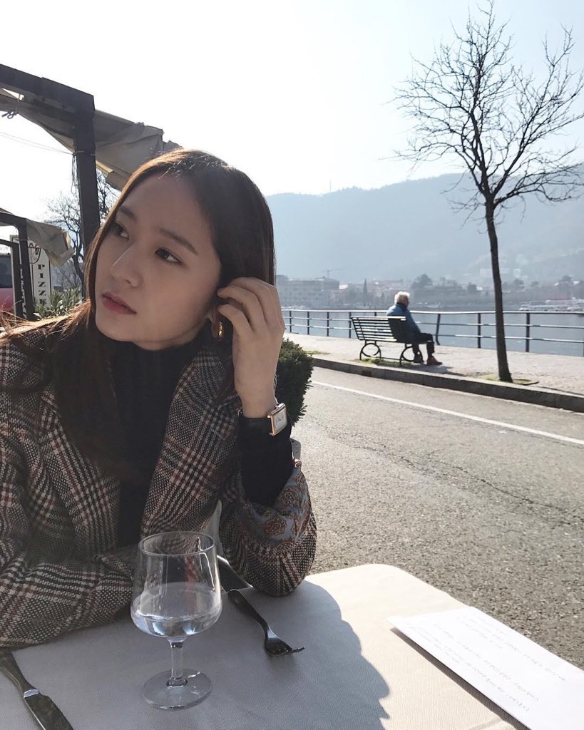 krys_pics's tweet photo. Imagine dating with Krystal❤️😭 https://t.co/feegJ2HXFv