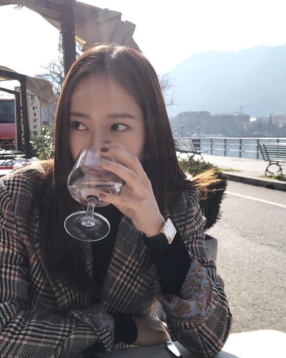 krys_pics's tweet photo. Imagine dating with Krystal❤️😭 https://t.co/feegJ2HXFv