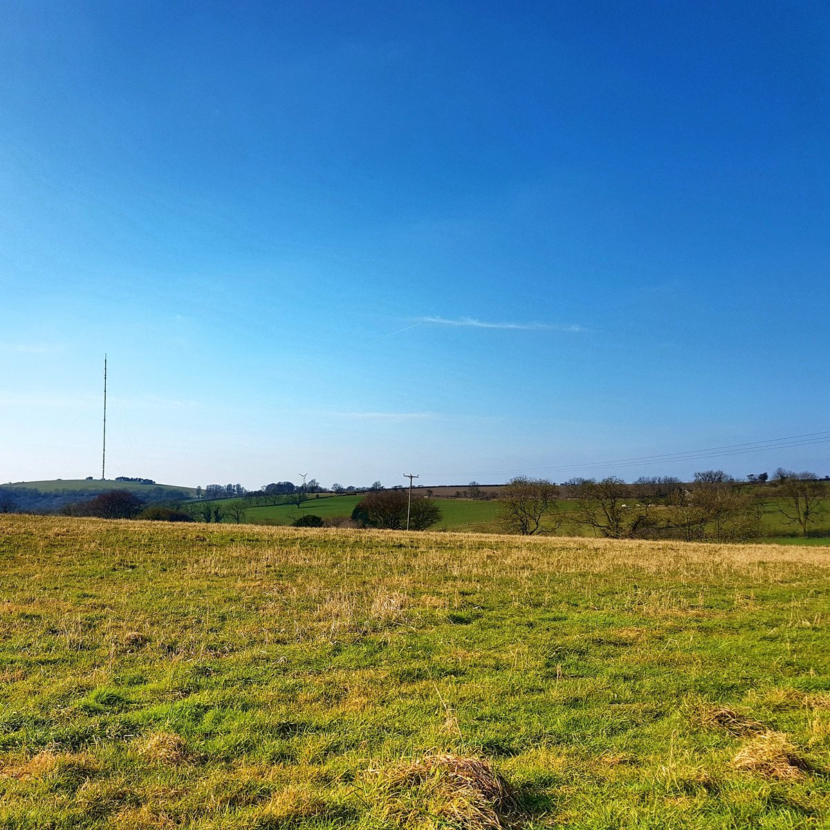 RoutsRocks's tweet photo. #HappyFriday! The #Sun is #Shining in #Somerset! Hoping it stays out for the #Weekend ☀☀☀ #FridayFeeling #FeelGoodFriday #HelloFriday #HelloWeekend #FeelGood #TGIF #TGIFriday #TheWeekendIsHere #Sunshine #GetOutdoors #OutdoorsIsFree #ThankGodItsFriday #LoveTheWeekend https://t.co/2DIluJ0A5N