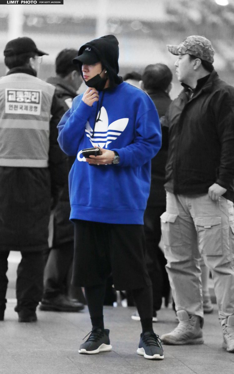 ______Limit tweet media