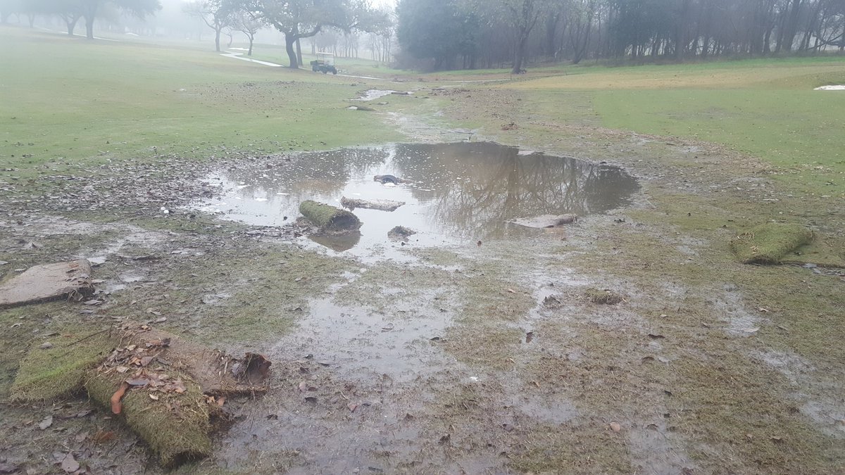OHCCgcm's tweet photo. 1.375" of rain this morning. The course will be closed for the day so we can get it put back together. https://t.co/fM12nl7Vg9