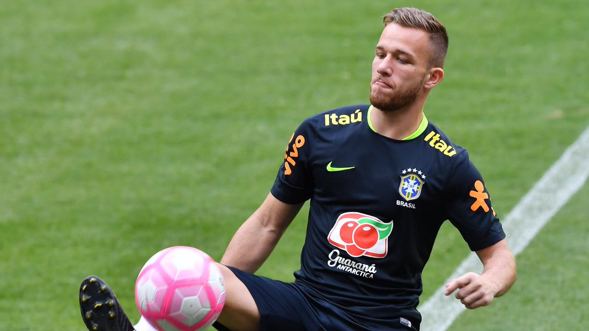 bola_qq's tweet photo. Arthur: Kepindahanku ke Barcelona di Jalur yang Benar
#bolaQQ
#judionline 
#casinoonline 
#pokeronlineterbaik 
#AdiSuciptoObstacleRUN https://t.co/2Km3zMkkXy