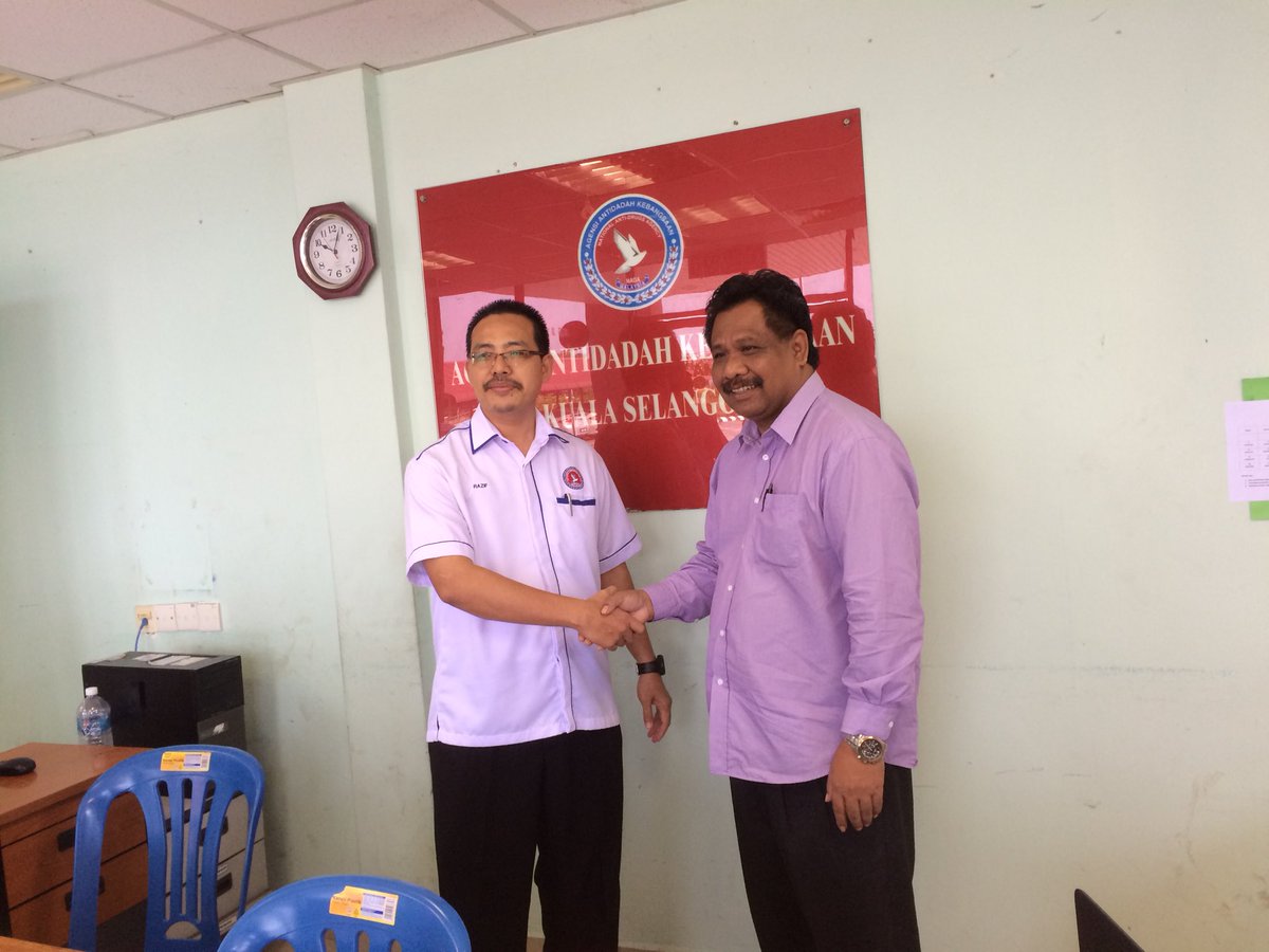 AADK_KSelangor's tweet photo. Mesyuarat #aadkselangor bersama NGO bertempat di AADK Daerah Kuala Selangor. @AADKSelangor #aadk #aadkmalaysia #perangidadahhabishabisan #pdh3 https://t.co/bXPmLDRuZA