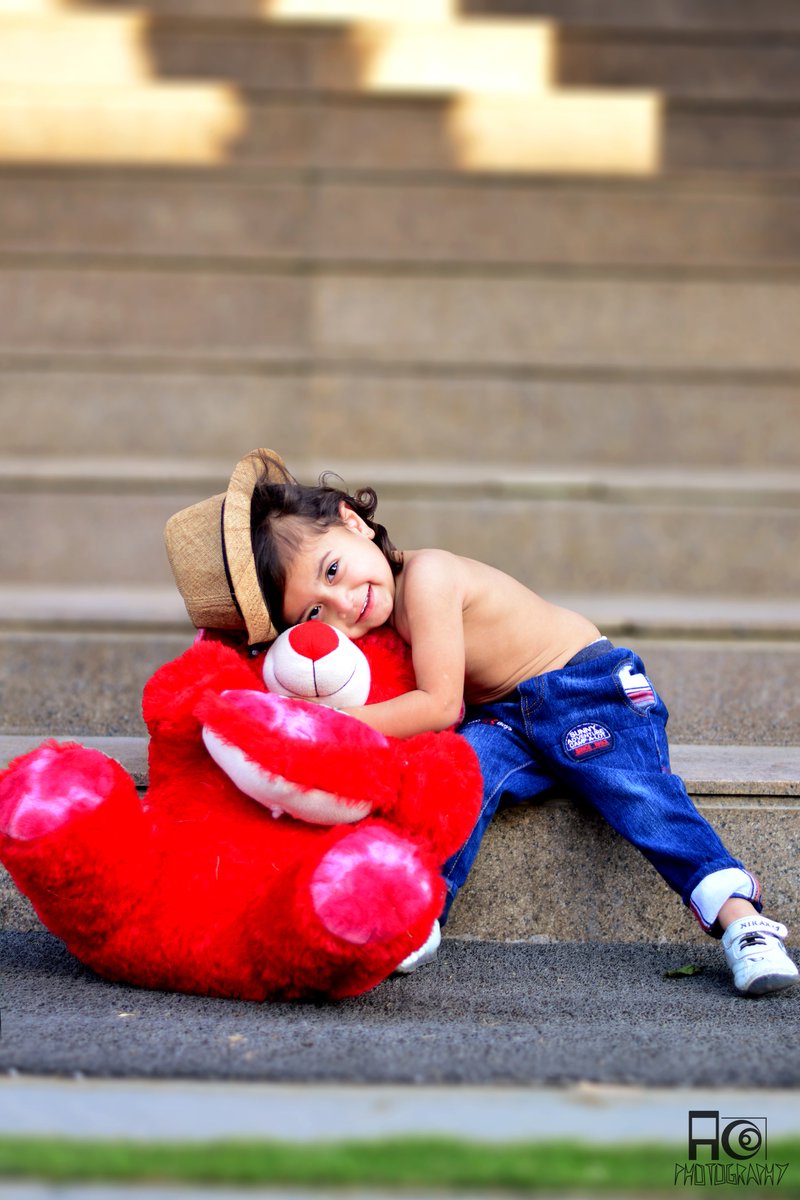 AvkashChevli's tweet photo. Child photography.
#photography #NatGeo #child #kid #portrait #portraitphotography #hat #cute #boy #sunlight #Nikon #childphotography #500px #Closeups #beautiful #Teddy #red #smile #blue #little #AvkashChevli @500px @NatGeo @NatGeoPhotos @viewbug @NikonUSA @NikonIndia @Photoshop https://t.co/aGA8acNW0t
