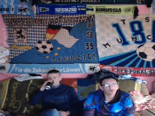 🔴 LIVE <a href="/udoroy1/">thomas poschinski</a> sendet auf <a href="/YouNow/">YouNow</a> - der alde sagg und der 16jährige younow.com/Xx1860TomacXx/…