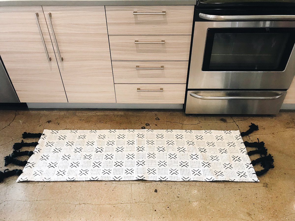 New Mudcloth runner available in my shop! <a href="/Etsy/">Etsy</a> 

etsy.me/2DIxQGE