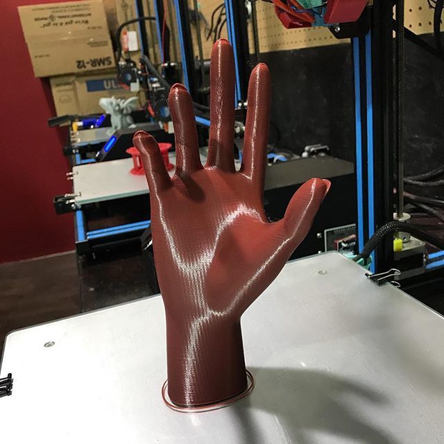 We got that high five culture!✋🏽 #highfivefriday #yxe #3dprinting ift.tt/2EPM7Ol