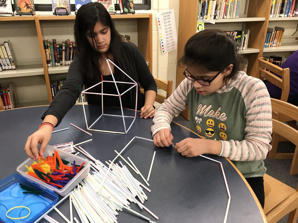 MrsHSchmit's tweet photo. STEM projects during Math class with Ms. Stapleton makes for good problem solving #cridgepride https://t.co/8U2pCVmD0H