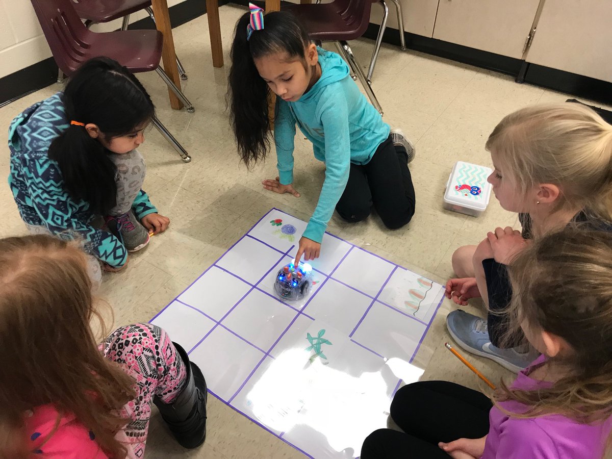 ADavis_CCSD's tweet photo. We are using Bee-bots to represent an Arctic animal. Can the Caribou find it’s way home? 🤔 #ClarkCreekStem https://t.co/TCyl1qXpnL