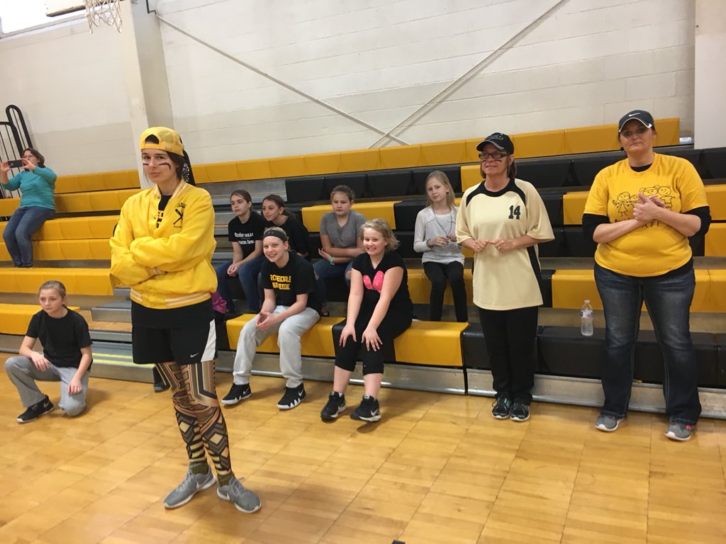 RP_Tharp's tweet photo. Good Luck to our Hotshot BB Team tomorrow! We had a fun Pep Session today!🏀💛🖤 @EBdickey https://t.co/n9uo2Dr1GM