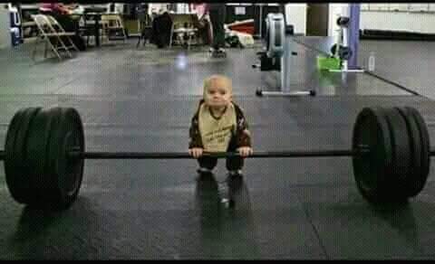 قاوم الحياه فإن لم تستطع فمثل أنك تفعل او استمتع 😂😂😂😂