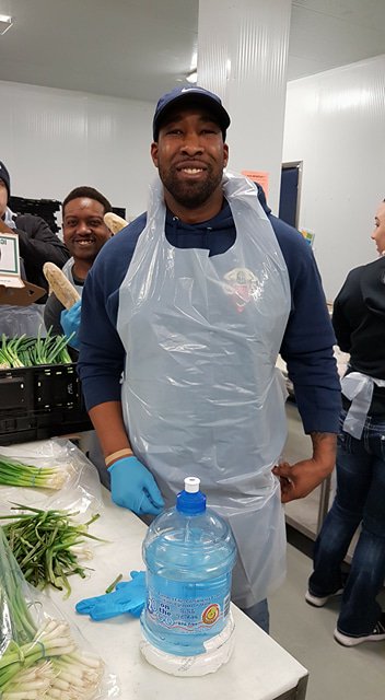 whmba's tweet photo. Sometimes it takes a small army to help provide nutritious food for over 3,000 people each week at Marché Bon Accueil, and today we welcomed sailors form the US Navy to help us! https://t.co/CrfEb8hljl https://t.co/vjGohmRMXe