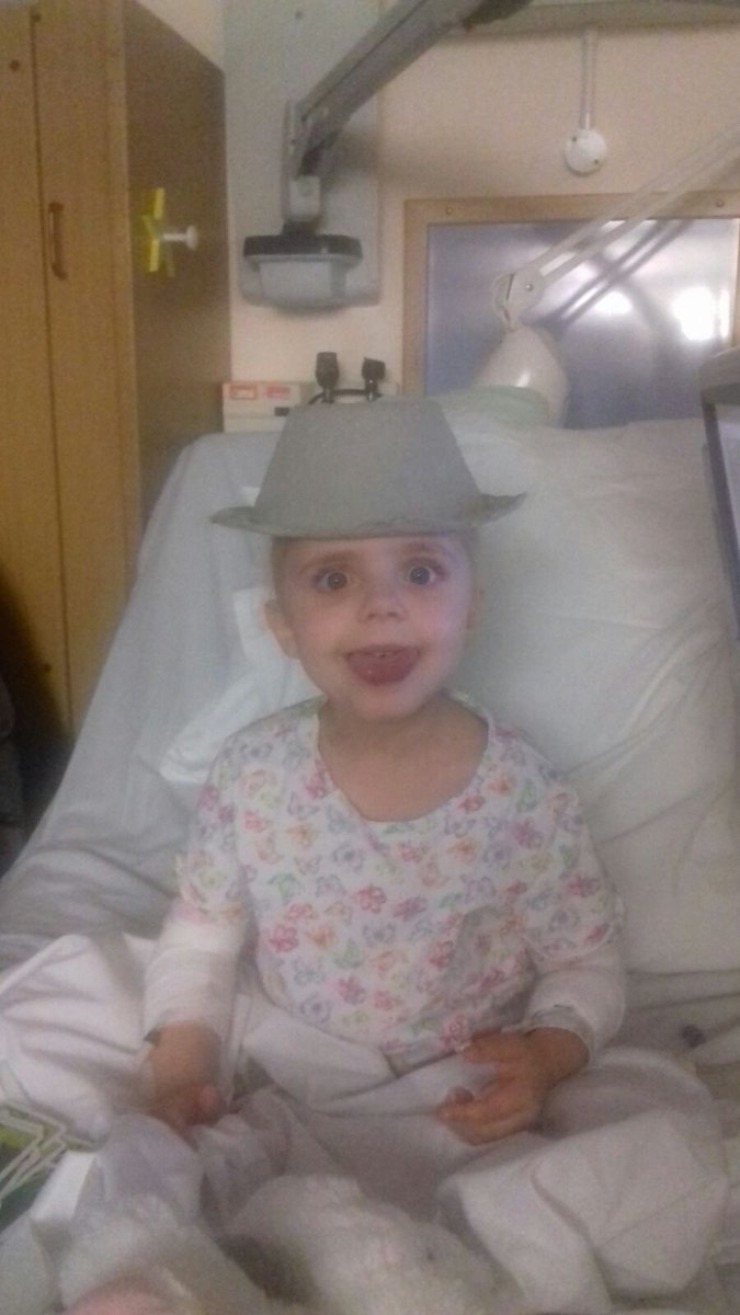 SuperStrongSoph's tweet photo. #takeasophie
Still temperature, sick today, hope its just the chemo.
Had fun dressing up using pots as cowboy hats.
Olaf lost an arm today. Think he is showing me that surgery will be ok and wont change who I am when I have surgery
#superstrongsophie 
#stickyourtongueoutatcancer https://t.co/NN7LdB3mod