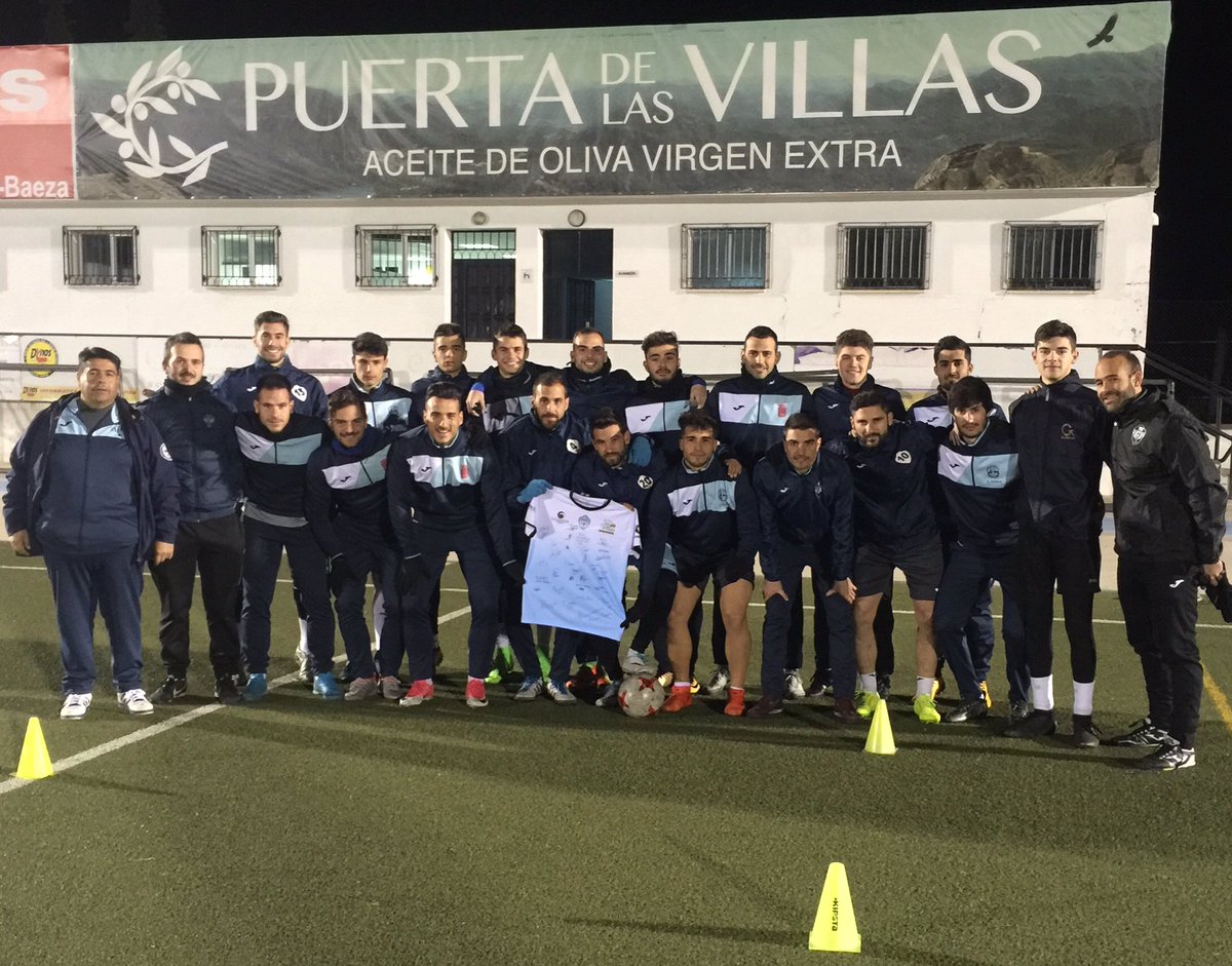 <a href="/CDHuetorTajar/">CD Espárrago de Huétor Tájar💛💙</a> Nuestro equipo también estará presente en el homenaje del próximo día 28 . Mucha Fuerza Paco #TodosSomosPaco