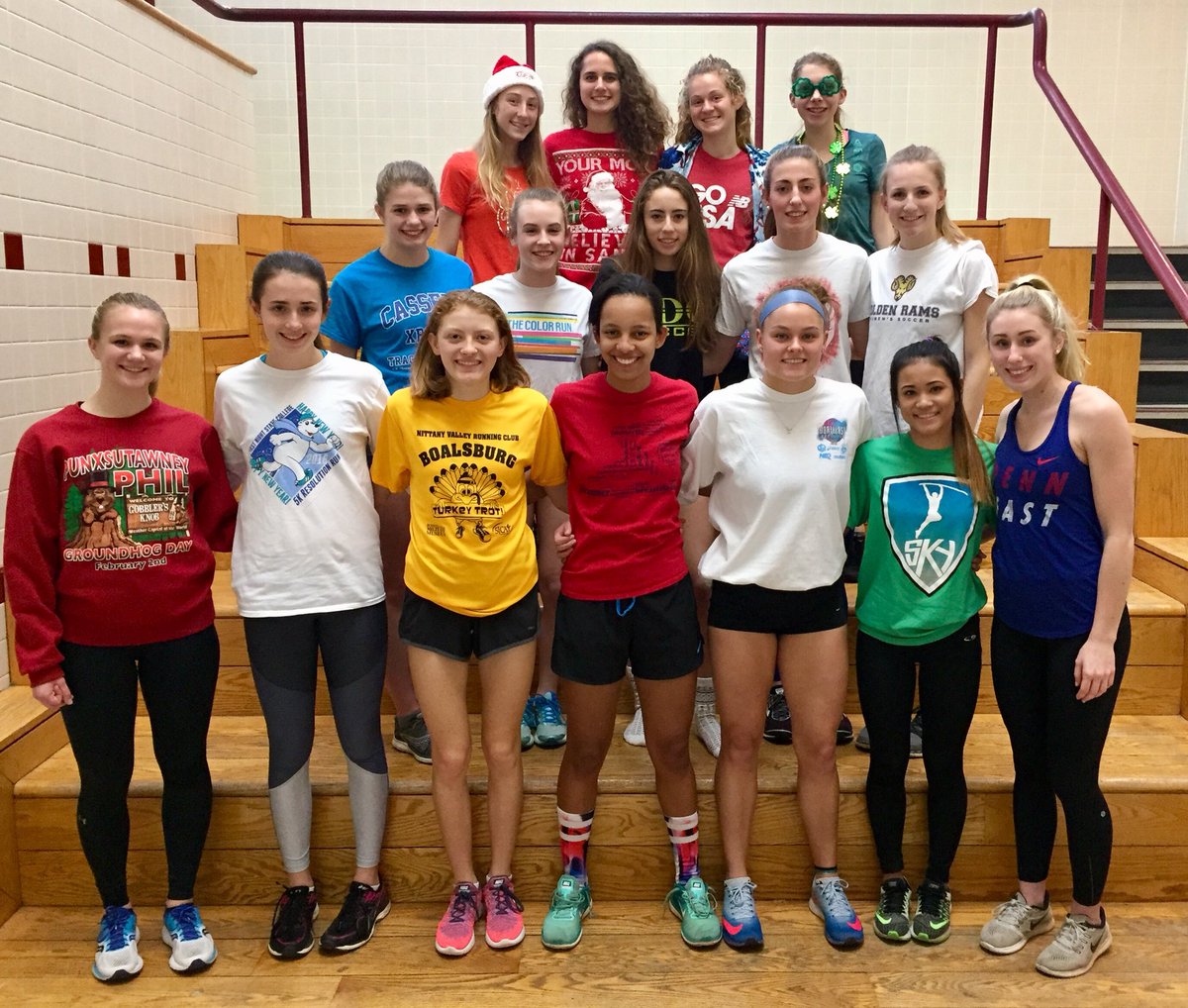 GursSCtrack's tweet photo. All the Friday Festive Feels!!! #StateMeetWeek #SCTF ❤️👏🏻👍🏻💪🏻 #WorkWeekend 🔥🌟🏅 https://t.co/IrOCHAf50v