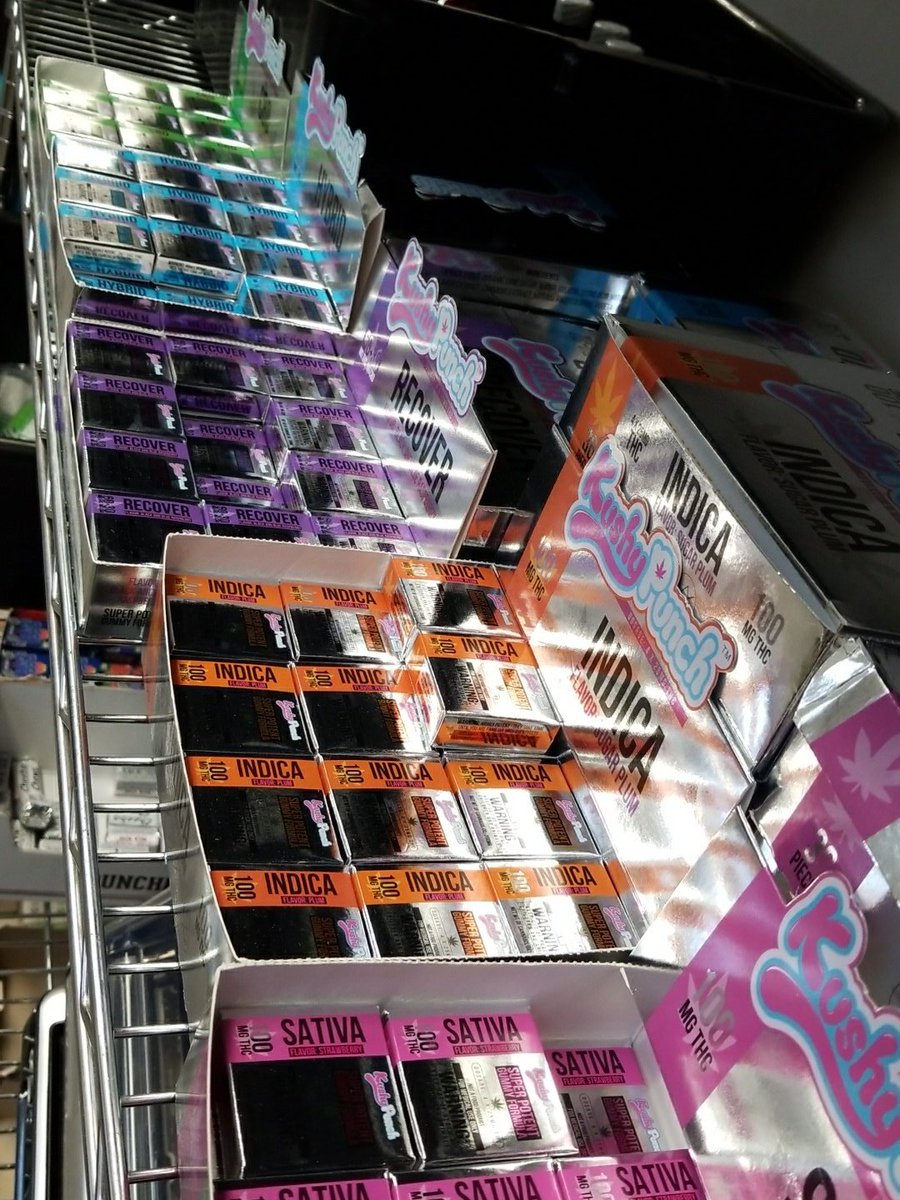 MarryJaneNH's tweet image. #whatsyourfavoritekushypunch?#flavorssssssfordayys!#differenttypes#askwhatisbestforyou!