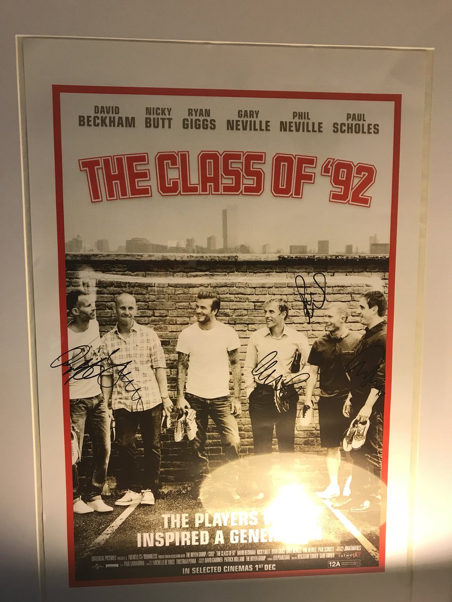 LR7seven's tweet photo. Just when you thought things couldn’t get any better @hotelfootballuk they go and do this #Cof92 https://t.co/buTOh3lEFh